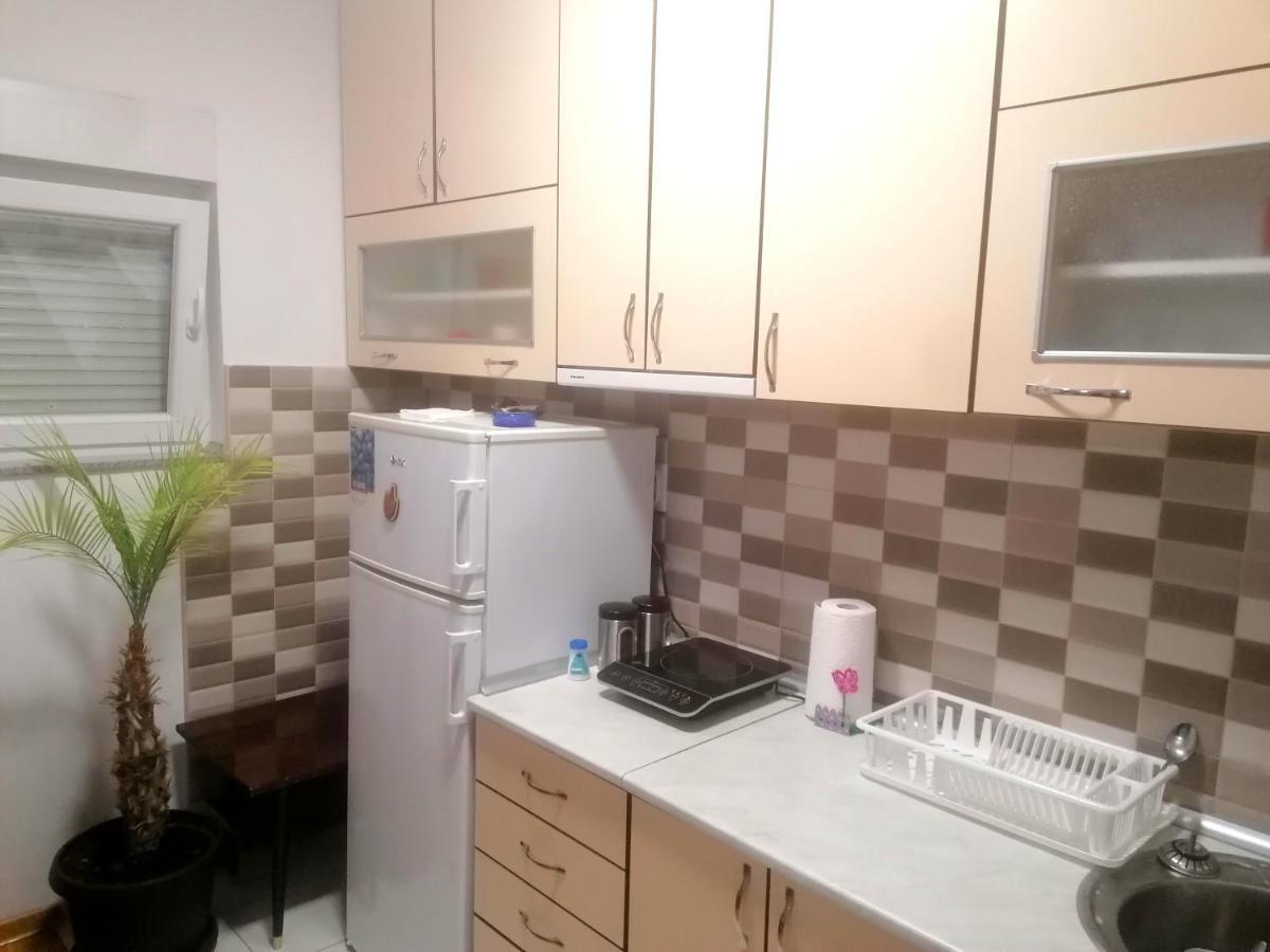 Ferienwohnung Apartmens Natali Belgrad Exterior foto