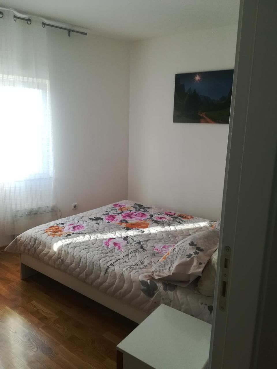 Ferienwohnung Apartmens Natali Belgrad Exterior foto